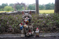 Updated blended cat stripes with gnomes statue